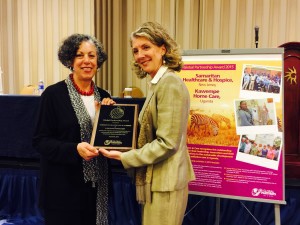 Samaritan VP of Marketing & Public Affairs Joanne Rosen accepts Global Partnership Award from NHPCO Director of Access Gwynn Sullivan.