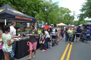 Sunday, May 18 was the sixth annual Taste of Evesham event. Hosted by the Evesham Celebrations Foundation, the event drew thousands of area residents to Main Street to sample food from local restaurants and eateries. 