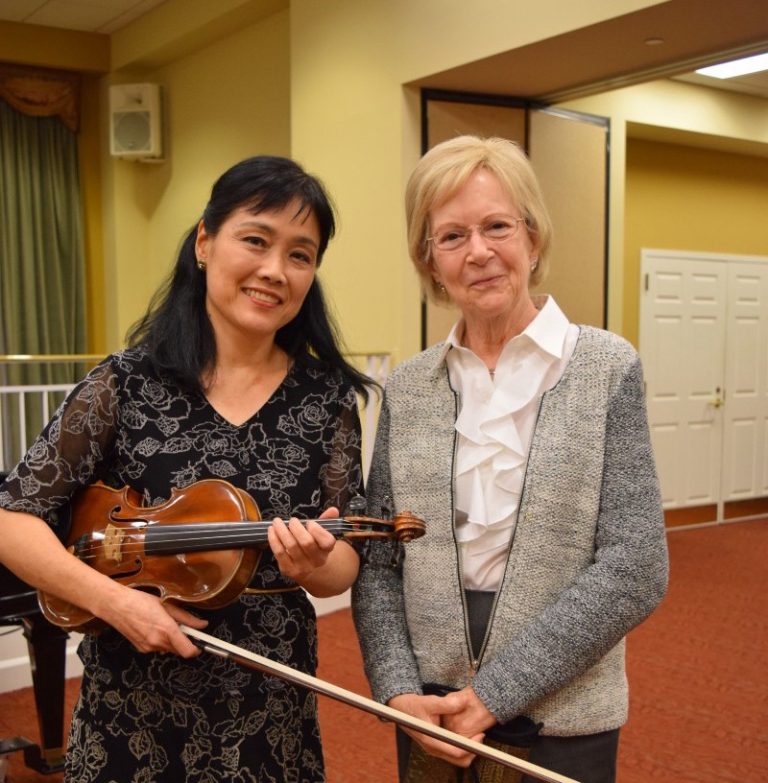 The Evergreens welcomed violinists Yayoi Numazawa and Hirono Oka from The Philadelphia Orchestra