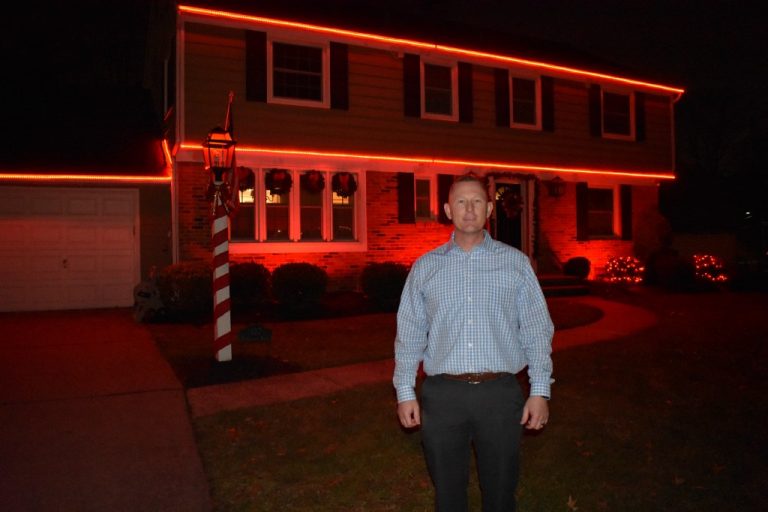 Year in Review: Resident’s Christmas light show becomes local holiday attraction