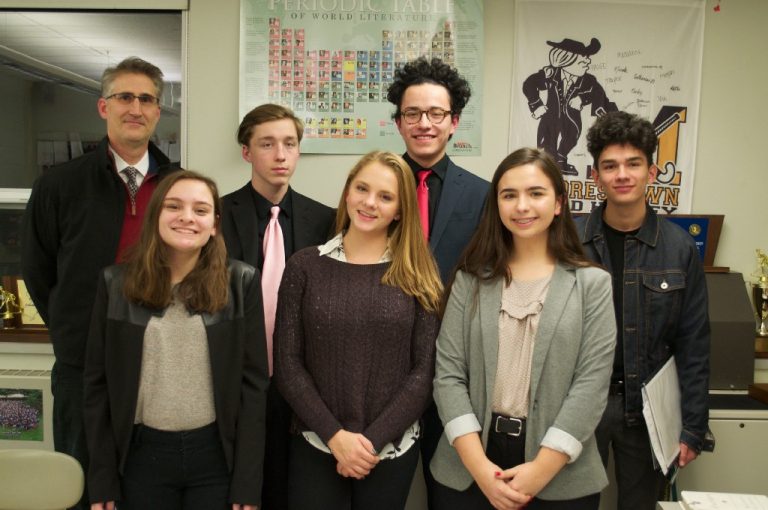 Clearview Debate Team moves on to second round of regional tournament