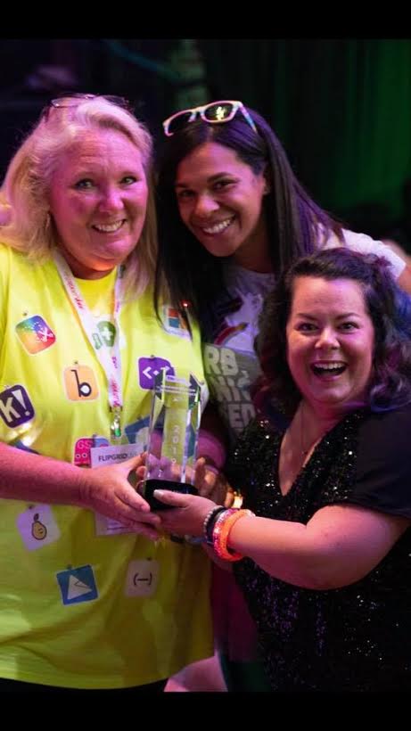 Schools staffer wins tech award