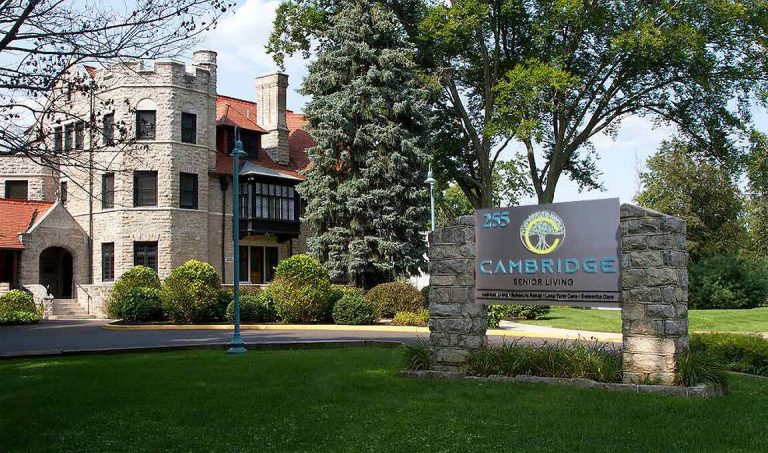 Cambridge enhanced senior living earns ‘A Place for Mom’ honor