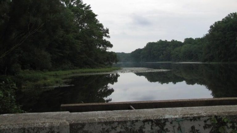 Mullica Hill residents start petition to save Ewan Lake