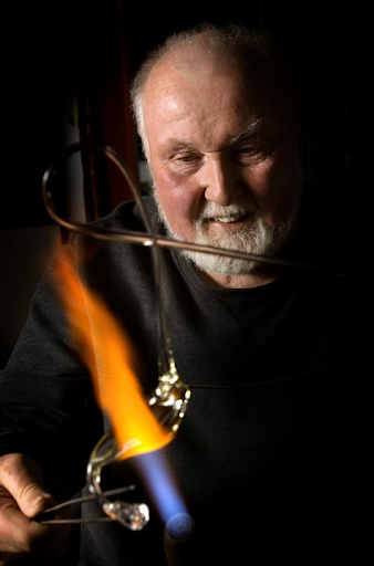 Paul Stankard lectures at Richwood Academy Cultural Center