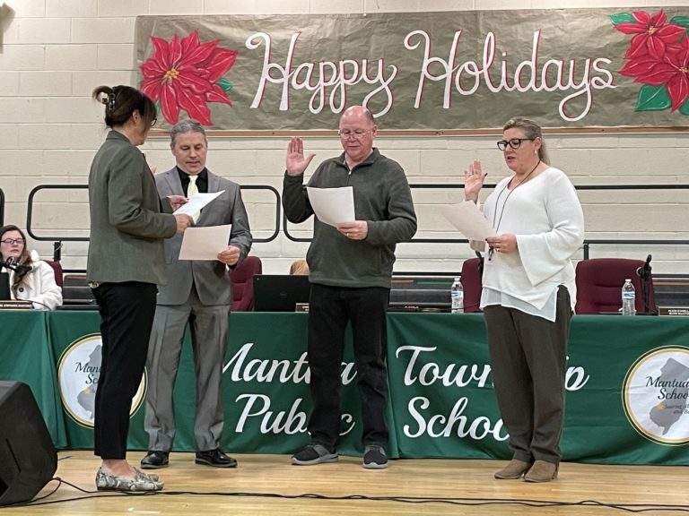 Board of ed swears in three members