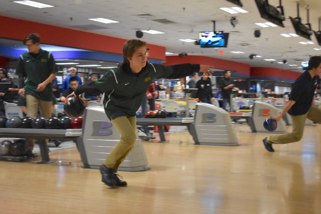 Pin Pals Senecas Formidable Bowling Team Rolling Toward